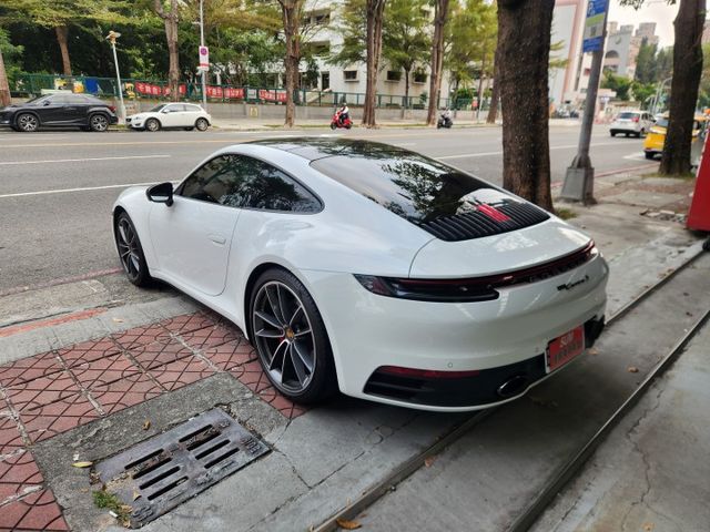 代友出售  2020年3月出廠 總代理    2020 Porsche 911 Carrera S Coupe  第3張相片