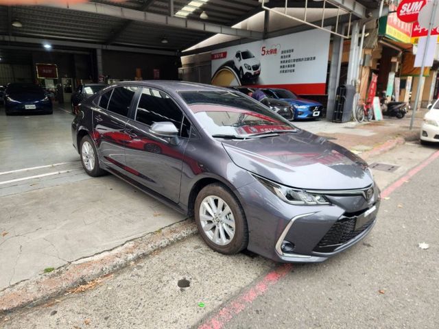 ♞1.8 豪華+ 里程僅跑2298公里 *新車原廠保固* 加選360環景影像♞ACC主動式跟車+IKEY免鑰匙+胎壓監♞  第2張相片