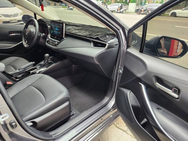 ♞1.8 豪華+ 里程僅跑2298公里 *新車原廠保固* 加選360環景影像♞ACC主動式跟車+IKEY免鑰匙+胎壓監♞  第7張相片