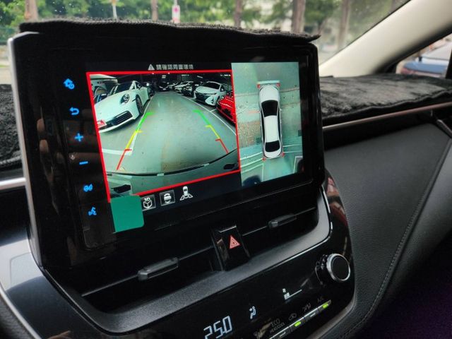 ♞1.8 豪華+ 里程僅跑2298公里 *新車原廠保固* 加選360環景影像♞ACC主動式跟車+IKEY免鑰匙+胎壓監♞  第14張相片