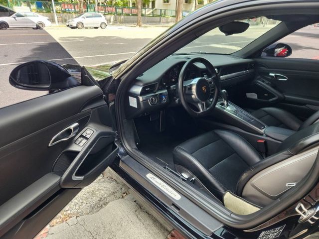 Porsche 911 Carrera 2016款 2016款 Brack Edition 黑色  第7張相片