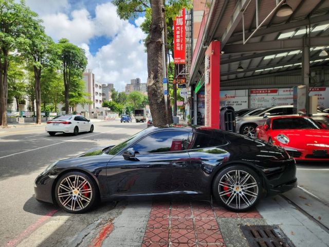 Porsche 911 Carrera 2016款 2016款 Brack Edition 黑色  第12張相片