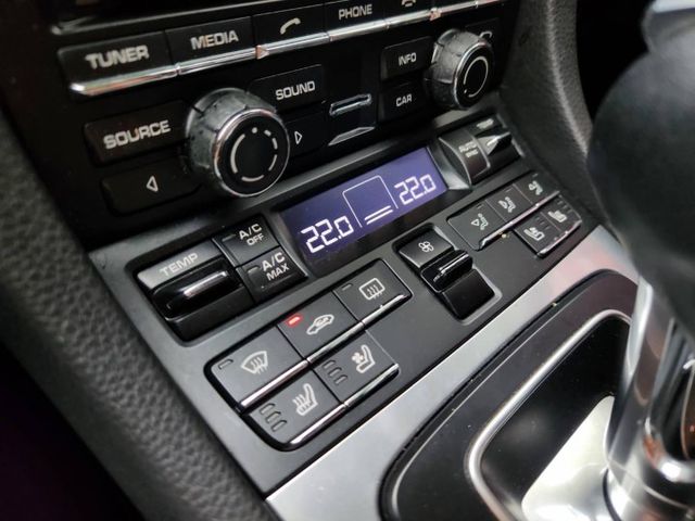 Porsche 911 Carrera 2016款 2016款 Brack Edition 黑色  第15張相片