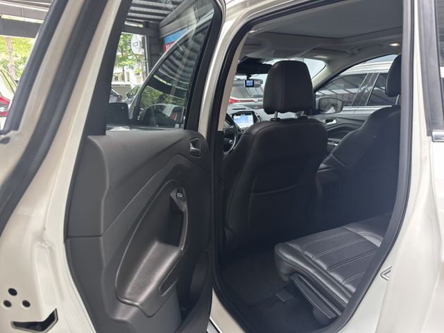 ♞ 245旗艦版 里程實跑10萬公里 ♞ACC主動式跟車+IKEY免鑰匙+駕駛座電動調整+電動尾門+車前雷達+換檔撥片♞  第6張相片