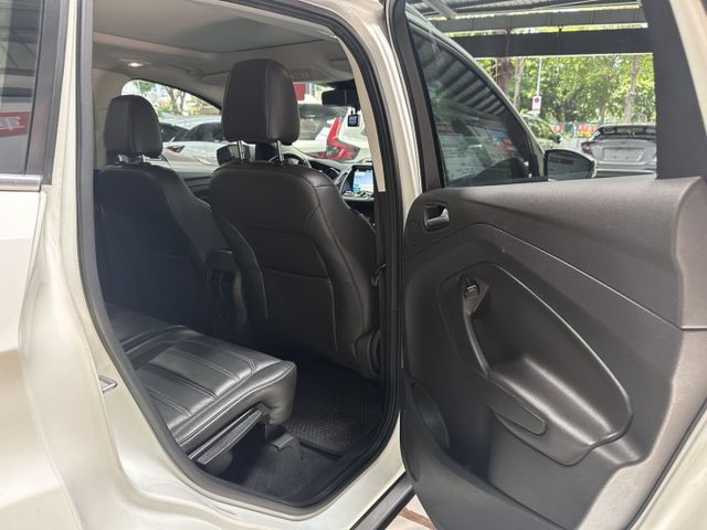 ♞ 245旗艦版 里程實跑10萬公里 ♞ACC主動式跟車+IKEY免鑰匙+駕駛座電動調整+電動尾門+車前雷達+換檔撥片♞  第8張相片