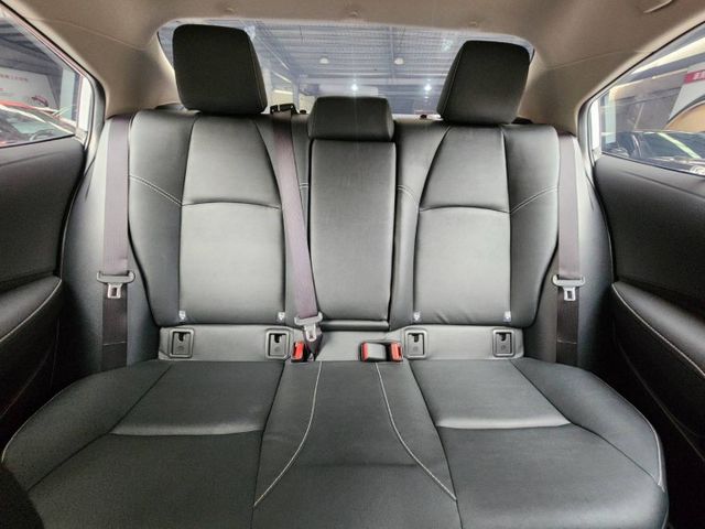 ♞1.8 豪華 里程僅跑8274公里 *新車原廠保固* 加選360環景影像♞ACC主動式跟車+IKEY免鑰匙+胎壓監控♞  第16張相片