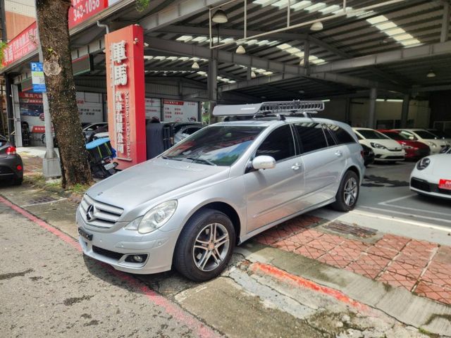 ♞總代理一手車，稀有白內裝♞實跑18萬公里♞全車氣氛燈+360度環景系統♞  第1張相片