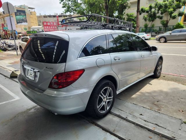 ♞總代理一手車，稀有白內裝♞實跑18萬公里♞全車氣氛燈+360度環景系統♞  第3張相片