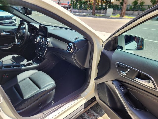 ♞市場稀少四輪傳動，小改版+電動尾門 ♞里程保證實跑9.7萬公里♞認證車可全貸♞  第12張相片