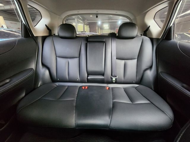 ♞落地新車車況♞旗艦版 IKEY免鑰匙+光感應頭燈+定速巡航+倒車顯影♞新車保固♞認證車可全貸♞  第18張相片