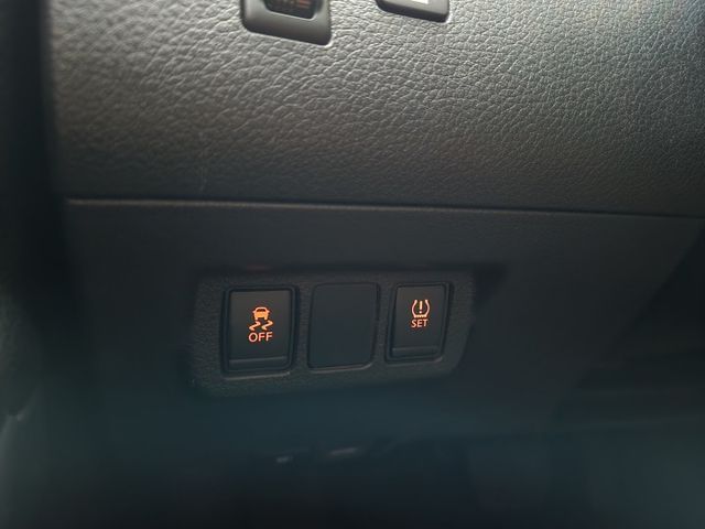 ♞落地新車車況♞旗艦版 IKEY免鑰匙+光感應頭燈+定速巡航+倒車顯影♞新車保固♞認證車可全貸♞  第19張相片