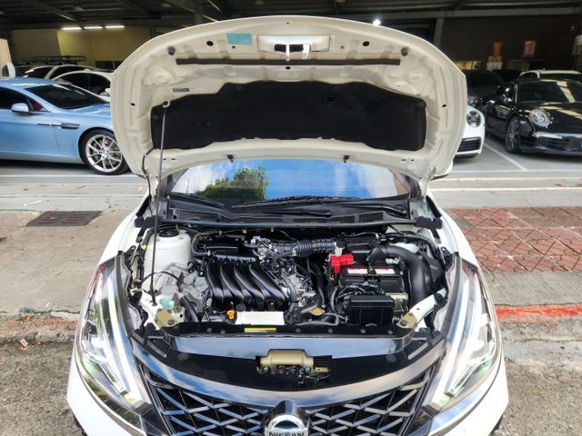 ♞落地新車車況♞旗艦版 IKEY免鑰匙+光感應頭燈+定速巡航+倒車顯影♞新車保固♞認證車可全貸♞  第20張相片