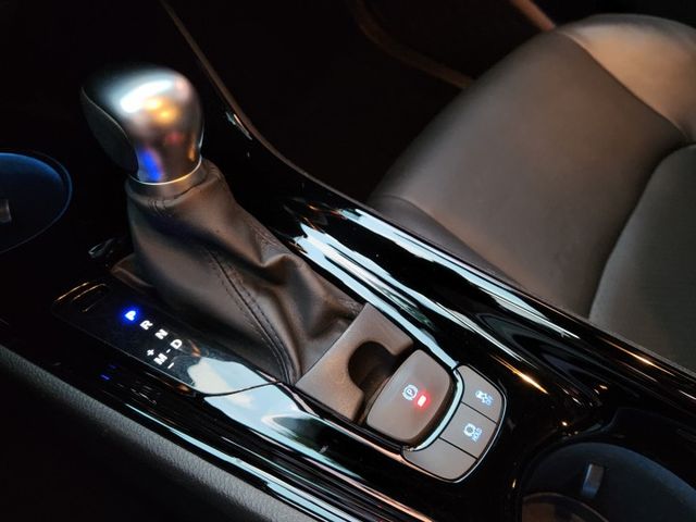 ♞日本進口時尚小休旅♞超低稅金+極省油耗表現♞ACC跟車輔助系統♞  第14張相片