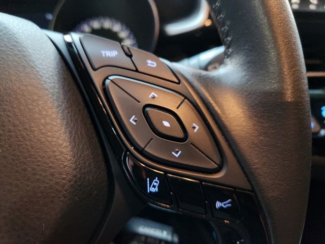 ♞日本進口時尚小休旅♞超低稅金+極省油耗表現♞ACC跟車輔助系統♞  第18張相片