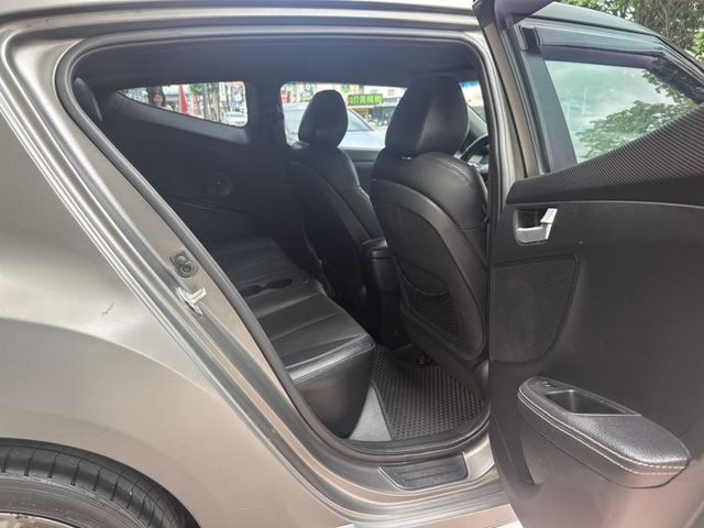 ♞韓國進口時尚小鋼炮♞GDI版本 市場稀少!♞定速巡航系統+雙前座電熱椅+駕駛座電動椅♞  第8張相片