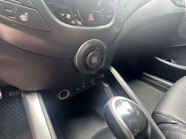 ♞韓國進口時尚小鋼炮♞GDI版本 市場稀少!♞定速巡航系統+雙前座電熱椅+駕駛座電動椅♞  第11張相片