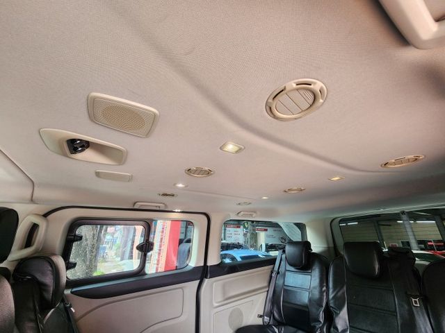 ♞市場稀少低里程+長軸9人座大休旅 ♞里程保證實跑6萬公里♞省油好開大空間  第8張相片