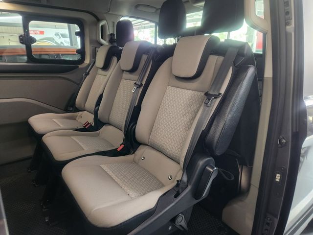 ♞市場稀少低里程+長軸9人座大休旅 ♞里程保證實跑6萬公里♞省油好開大空間  第20張相片