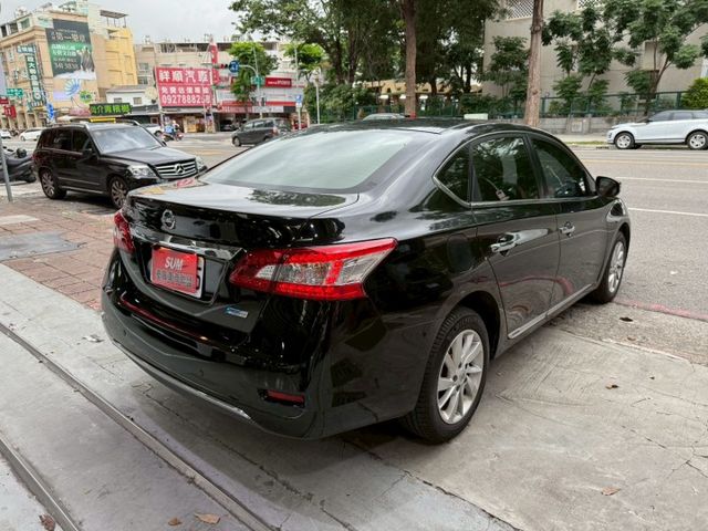 ♞豪華版+i-Key啟動.摸門♞安卓多媒體主機♞原鈑件車況極佳♞  第5張相片