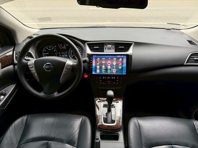 ♞豪華版+i-Key啟動.摸門♞安卓多媒體主機♞原鈑件車況極佳♞  第18張相片