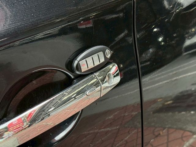 ♞豪華版+i-Key啟動.摸門♞安卓多媒體主機♞原鈑件車況極佳♞  第20張相片