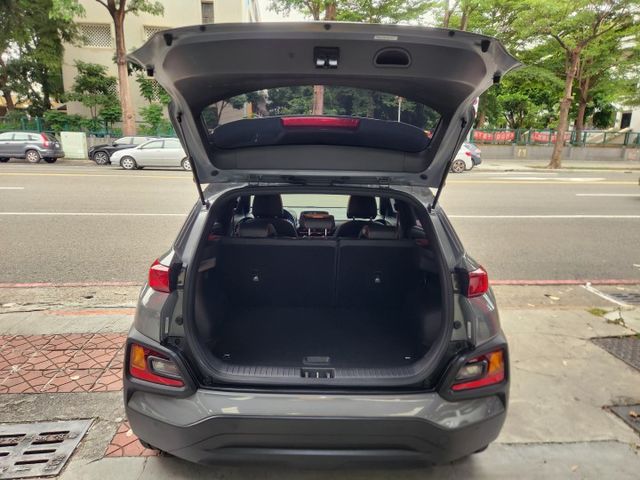 *絕佳的26.71km/L市區油耗水準*全車原鈑件零事故*韓國原裝進口*超高CP值*  第6張相片