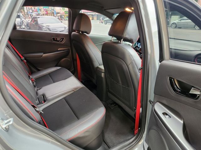 *絕佳的26.71km/L市區油耗水準*全車原鈑件零事故*韓國原裝進口*超高CP值*  第11張相片