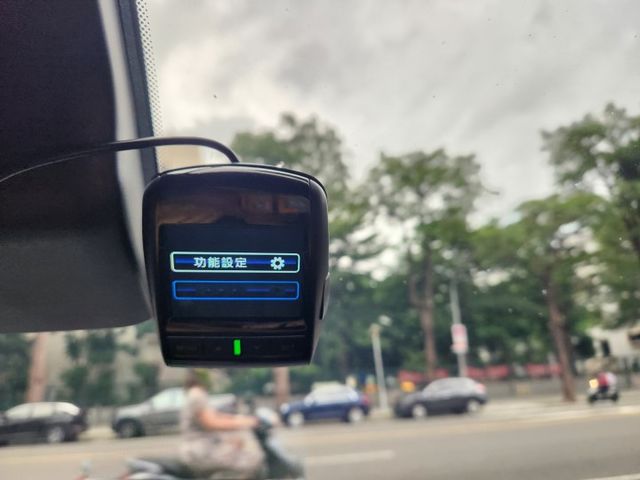 *絕佳的26.71km/L市區油耗水準*全車原鈑件零事故*韓國原裝進口*超高CP值*  第20張相片