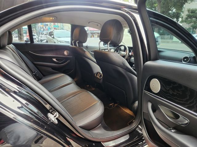 *小改款2018年式*新款操控介面*極佳車況*市場新價格  第11張相片