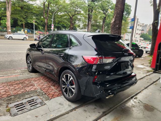 ♞Kuga EcoBoost 250 AWD ST-Line X 最旗艦版本♞實跑9萬公里♞  第4張相片