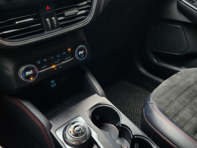 ♞Kuga EcoBoost 250 AWD ST-Line X 最旗艦版本♞實跑9萬公里♞  第16張相片