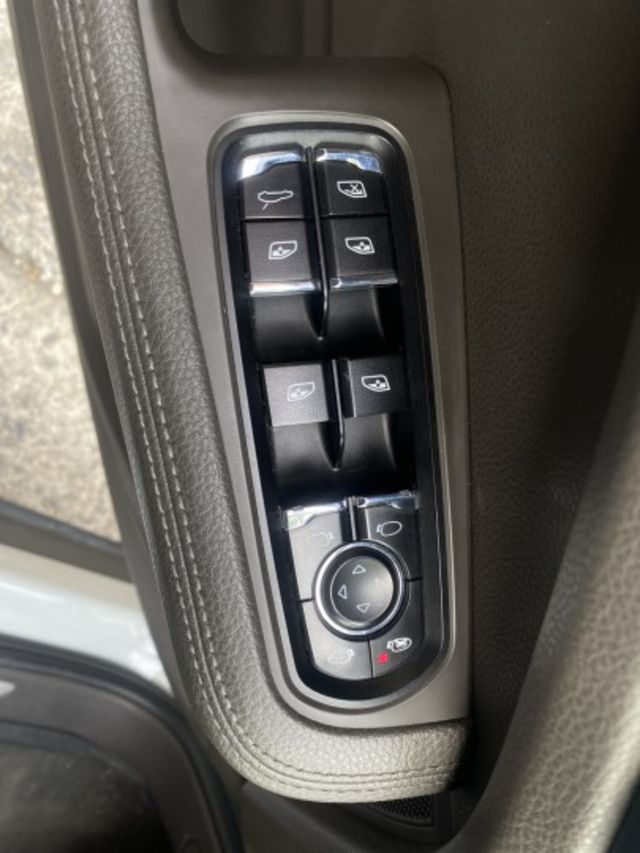 ♞2017 Porsche Macan S Diesel♞總代理♞ 極佳車況 內外氣氛極佳♞ 一手車♞  第10張相片