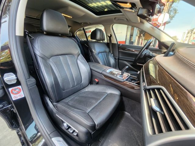 ♞總代理 全程原廠保養♞耗材均依照原廠規範更換 極佳車況♞短軸 前座買家版本♞  第14張相片