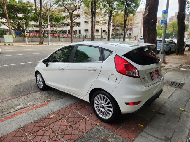 ♞低稅金 大馬力♞歐系極佳操控 安全性能享受♞  第4張相片