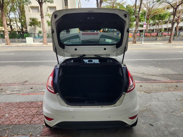 ♞低稅金 大馬力♞歐系極佳操控 安全性能享受♞  第6張相片