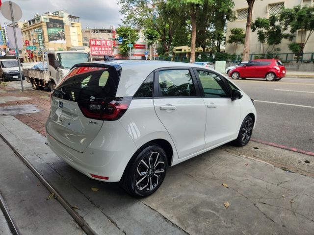 ♞油電版全新中獎車♞2026年2月出廠♞大電池10年20萬公里保固♞交車大禮包優惠實施中  第3張相片