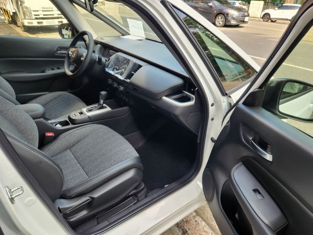 ♞油電版全新中獎車♞2026年2月出廠♞大電池10年20萬公里保固♞交車大禮包優惠實施中  第14張相片