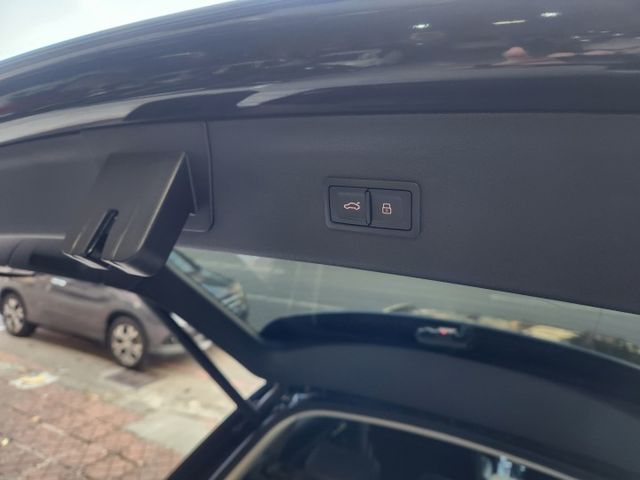 ♞僅跑7萬多公里♞全程原廠保養紀錄完整♞全車100%原鈑件無事故.超美一手車♞  第6張相片