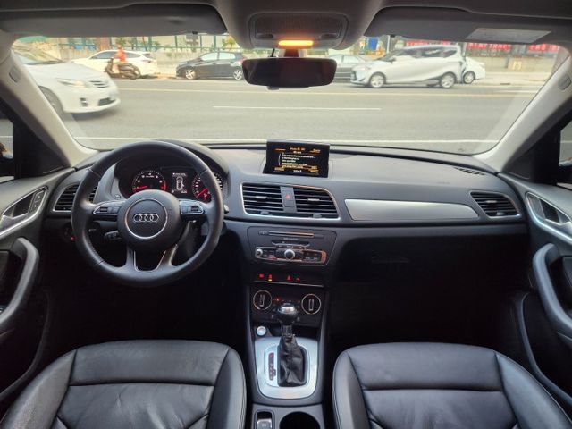 ♞僅跑7萬多公里♞全程原廠保養紀錄完整♞全車100%原鈑件無事故.超美一手車♞  第8張相片