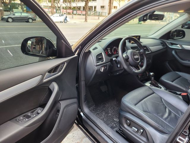 ♞僅跑7萬多公里♞全程原廠保養紀錄完整♞全車100%原鈑件無事故.超美一手車♞  第9張相片