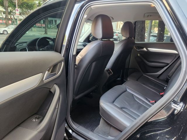 ♞僅跑7萬多公里♞全程原廠保養紀錄完整♞全車100%原鈑件無事故.超美一手車♞  第10張相片