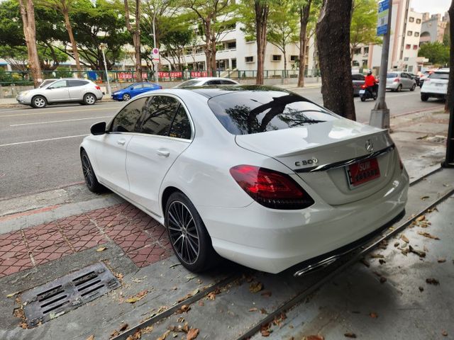 ♞僅跑4萬多公里♞全程原廠保養♞無菸車.極佳車況♞全車無改裝 一手女用♞  第4張相片