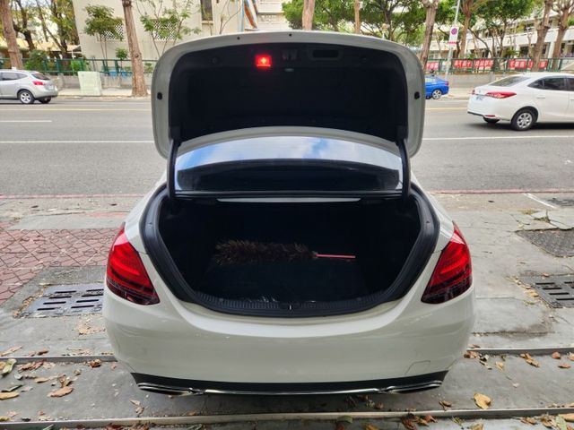 ♞僅跑4萬多公里♞全程原廠保養♞無菸車.極佳車況♞全車無改裝 一手女用♞  第5張相片