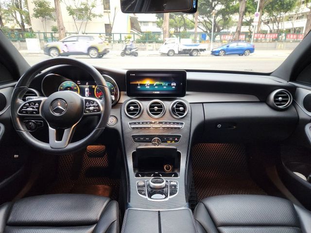 ♞僅跑4萬多公里♞全程原廠保養♞無菸車.極佳車況♞全車無改裝 一手女用♞  第8張相片