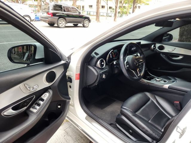 ♞僅跑4萬多公里♞全程原廠保養♞無菸車.極佳車況♞全車無改裝 一手女用♞  第9張相片