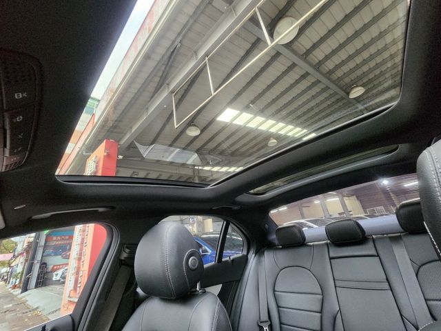 ♞僅跑4萬多公里♞全程原廠保養♞無菸車.極佳車況♞全車無改裝 一手女用♞  第18張相片