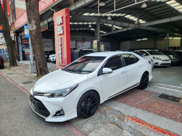 ♞i-key+摸門免鑰匙♞全車原鈑件零事故♞原廠X版空力套件+18吋鋁圈♞無菸.一手車♞  第1張相片