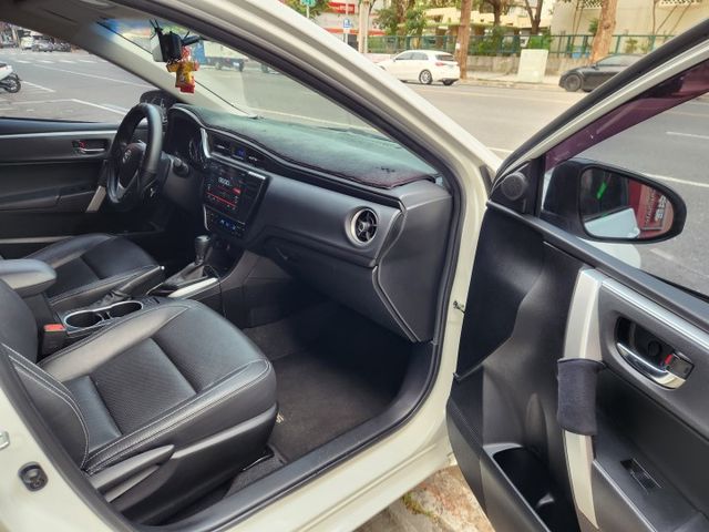 ♞i-key+摸門免鑰匙♞全車原鈑件零事故♞原廠X版空力套件+18吋鋁圈♞無菸.一手車♞  第9張相片