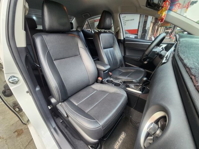 ♞i-key+摸門免鑰匙♞全車原鈑件零事故♞原廠X版空力套件+18吋鋁圈♞無菸.一手車♞  第11張相片