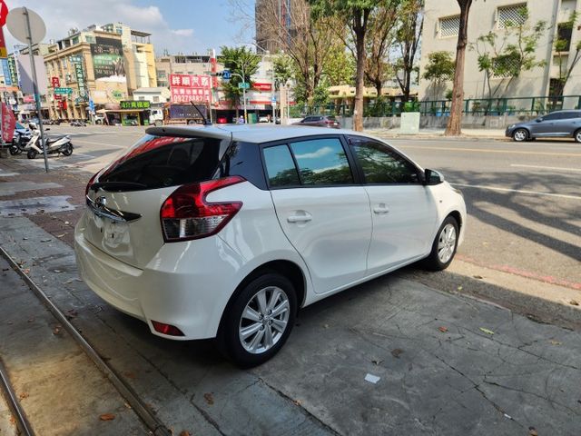 ♞原廠多媒體主機+綠巨人排檔鎖 精裝版♞無菸.一手車♞省油 好開 大空間♞  第3張相片